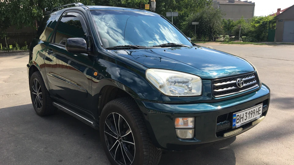 Toyota RAV4 Coupe 2