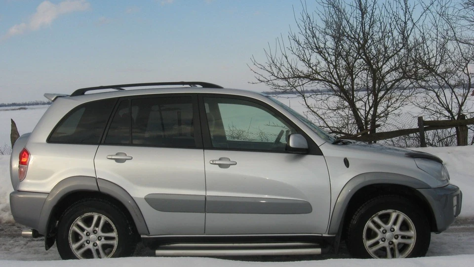 Toyota RAV4 ЛІН СІМ'Ї 2
