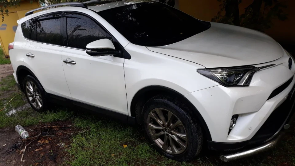 Toyota RAV4 Limited Білий Перламутр