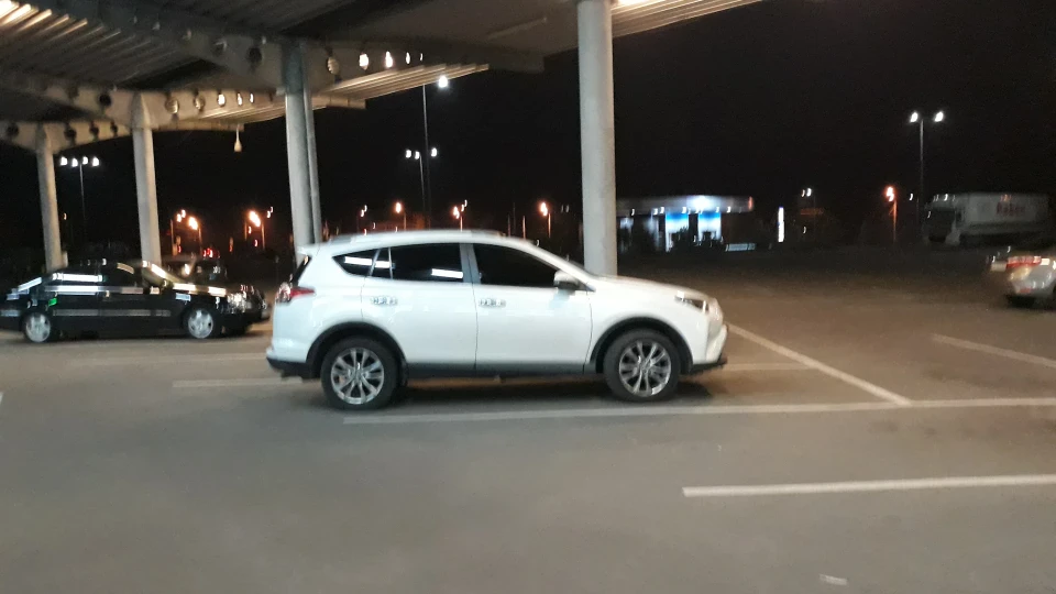 Toyota RAV4 Limited Білий Перламутр 2
