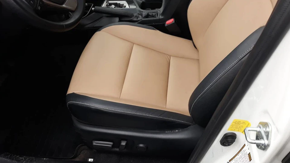 Toyota RAV4 Limited Білий Перламутр 4