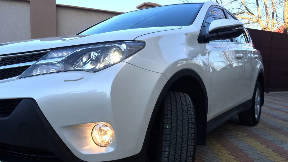 Toyota RAV4 Lounge D-4D 4