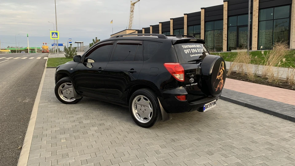 Toyota RAV4 Мрія 3