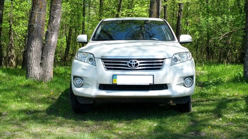 Toyota RAV4 Металик CVT Premium 2