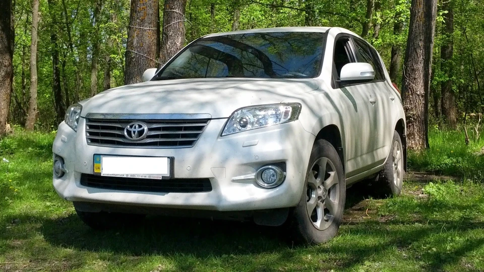 Toyota RAV4 Металик CVT Premium 3
