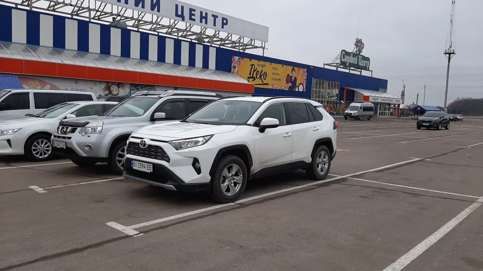 Toyota RAV4 Повний привід,білий