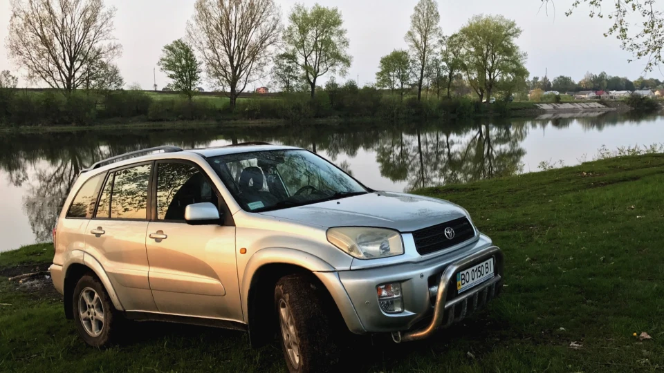 Toyota RAV4 RAV-like