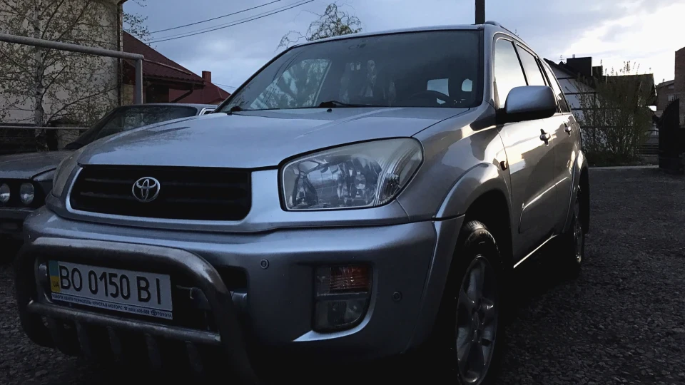 Toyota RAV4 RAV-like 3