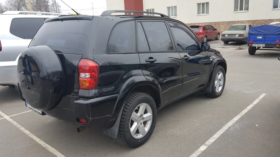 Toyota RAV4 RAVлик 3