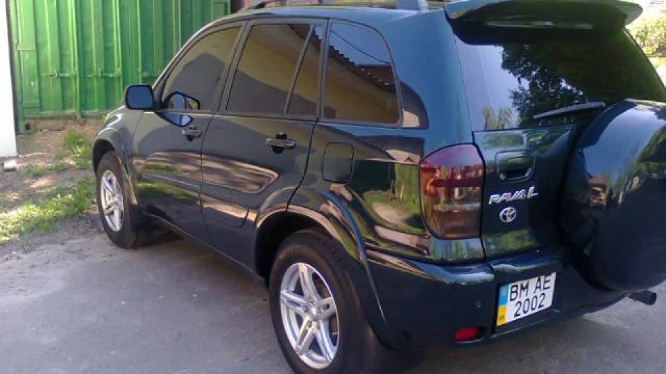 Toyota RAV4 сімейний автомобіль 5