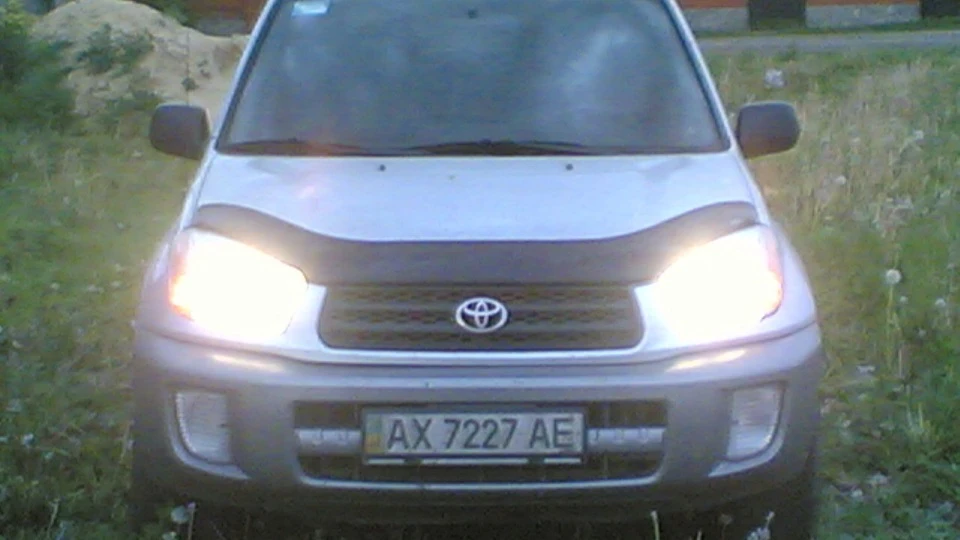Toyota RAV4 Tractor ZT4 3