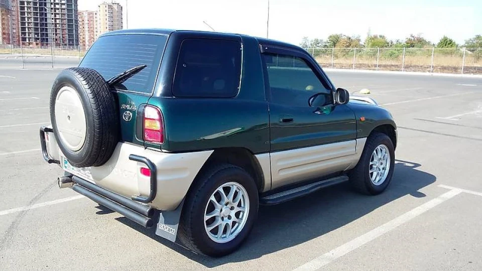 Toyota RAV4 ЗВЕРЮГА 2