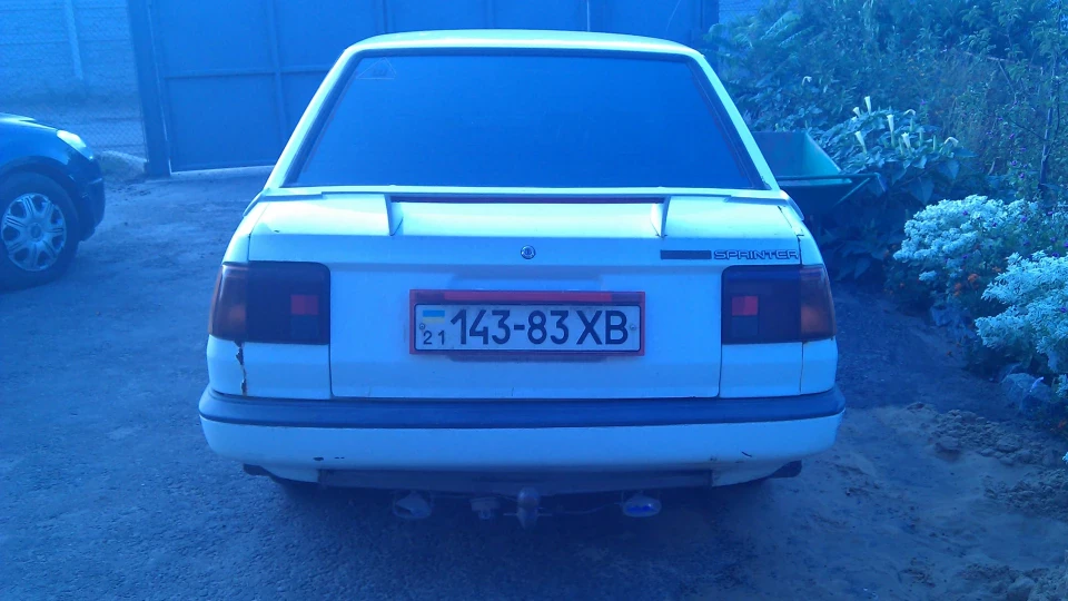Toyota Sprinter 3