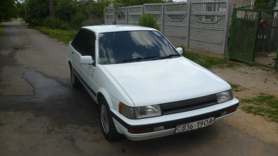 Toyota Sprinter 3