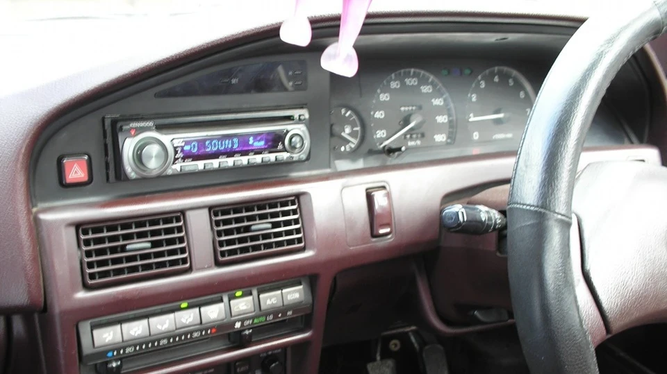 Toyota Sprinter SE 1,5i "Belosnejka" 2