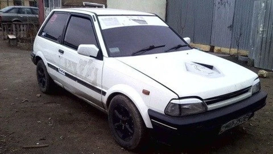 Toyota Starlet 5