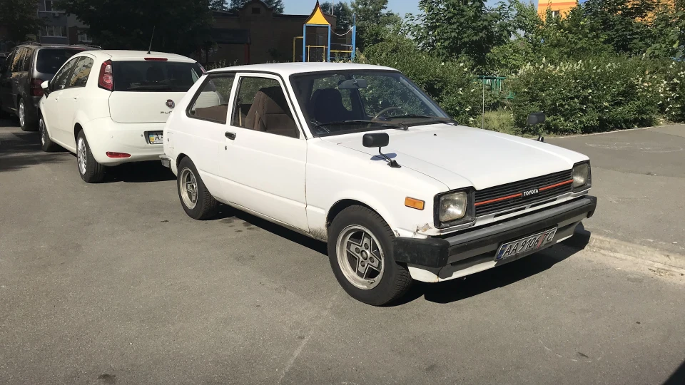 Toyota Starlet kp62