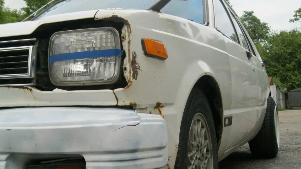 Toyota Starlet маленький бойовик 3
