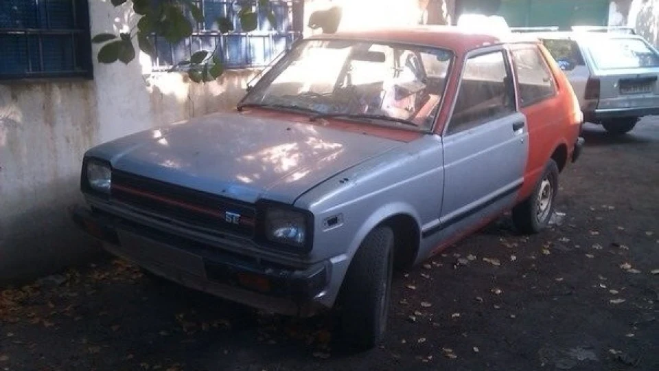 Toyota Starlet ТАБУРЕТИК