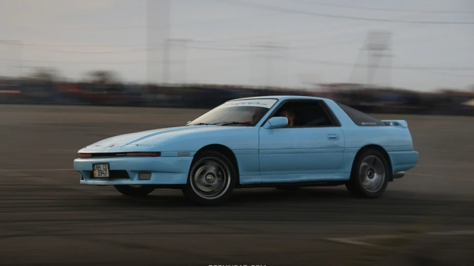 Toyota Supra 4