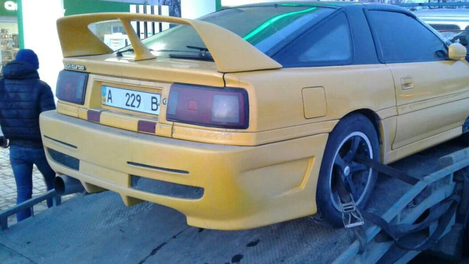 Toyota Supra 3.0 Turbo 4