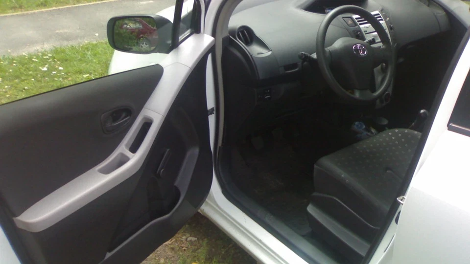 Toyota Yaris 5