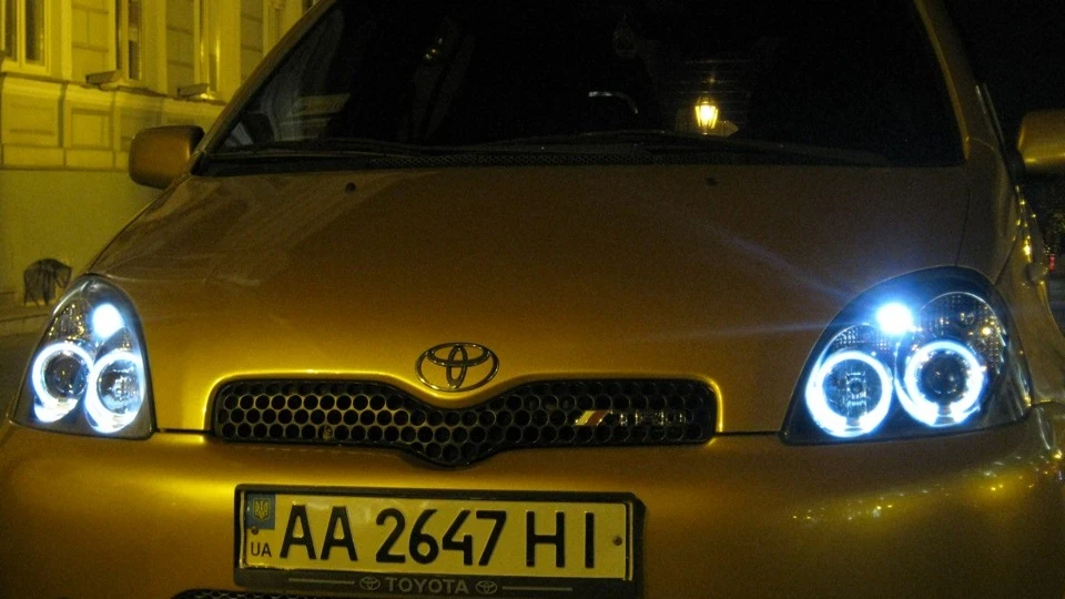 Toyota Yaris 4