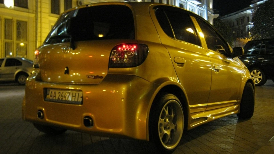 Toyota Yaris 5
