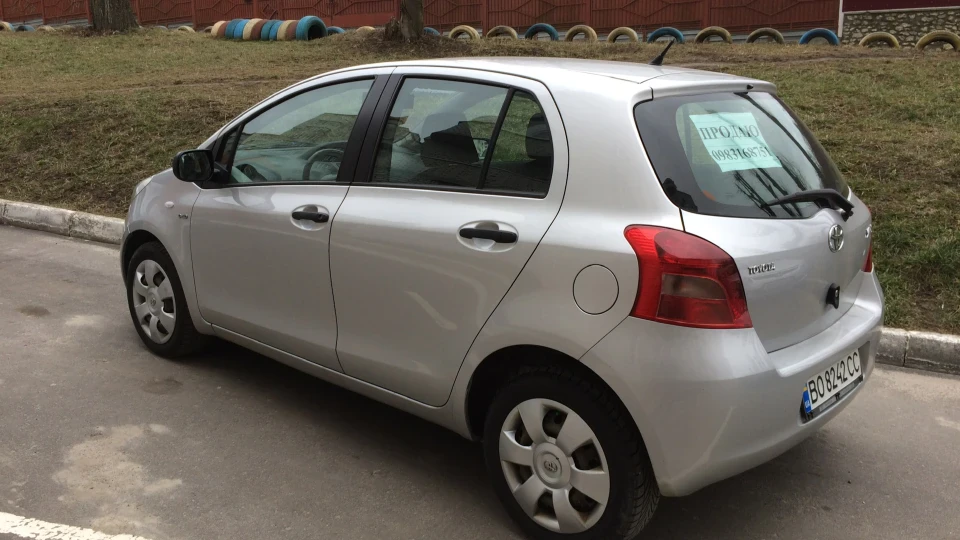 Toyota Yaris D-4D 1,4 турбодизель 4