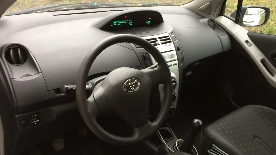 Toyota Yaris D-4D 1,4 турбодизель 5