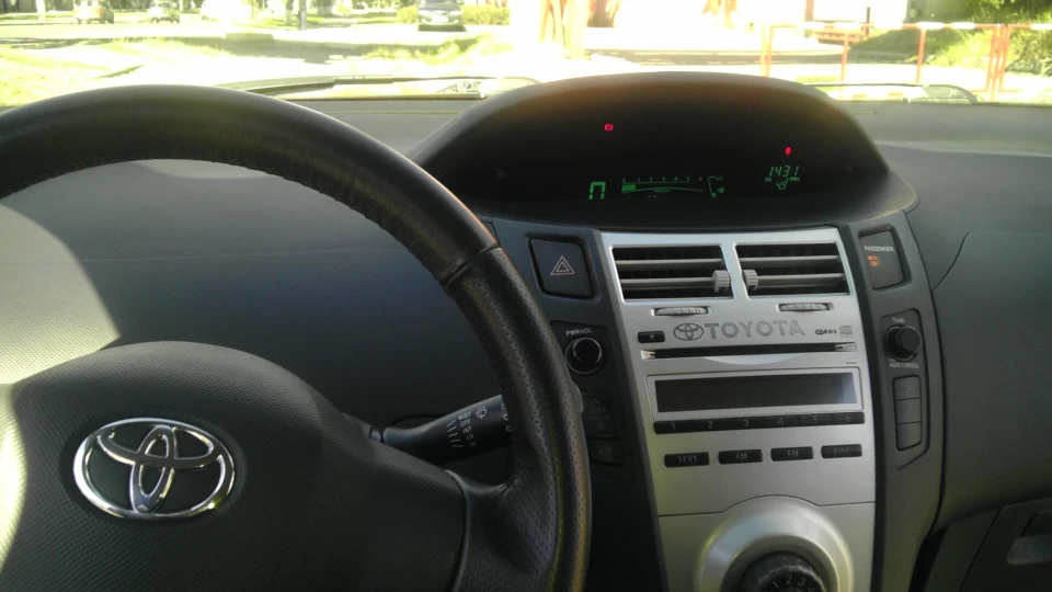 Toyota Yaris D-4D 1.4(turbodiesel) 3