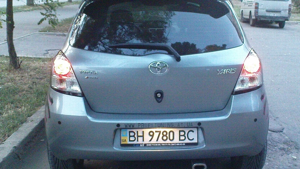 Toyota Yaris глазастик 3