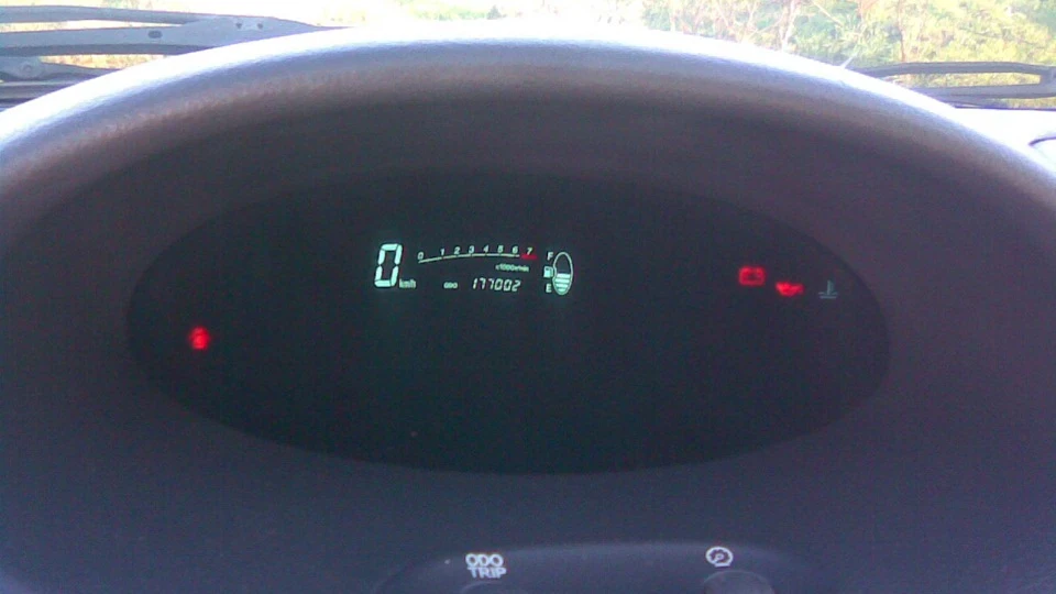 Toyota Yaris Кишенькова ракета) 4
