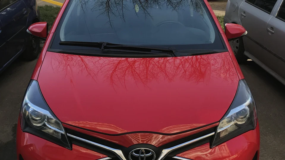 Toyota Yaris Клубничка 4