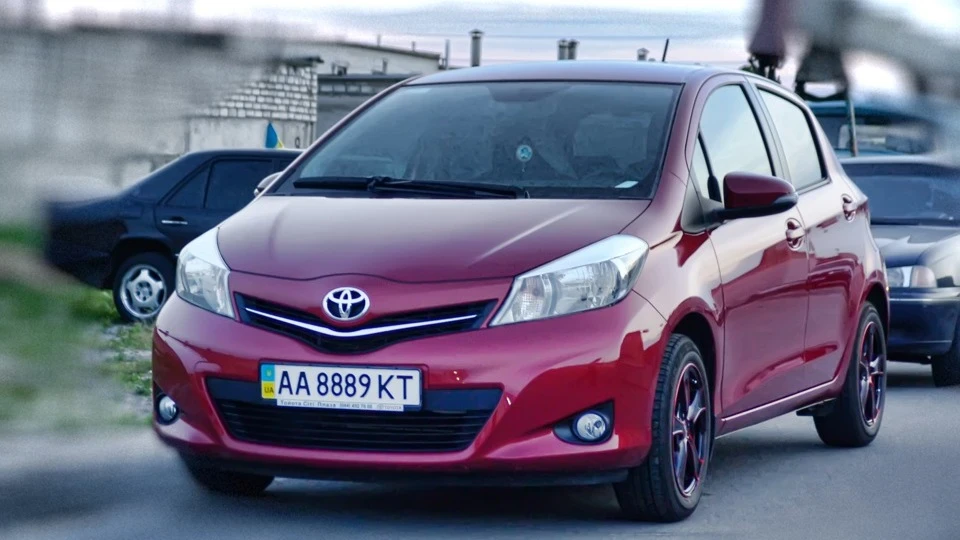 Toyota Yaris LIfe + 4