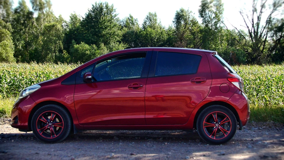 Toyota Yaris LIfe + 5