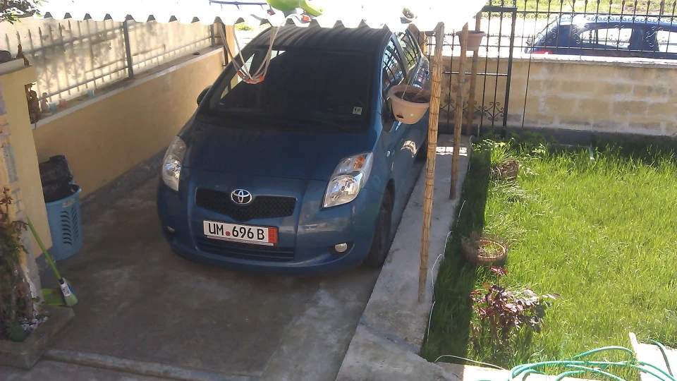 Toyota Yaris magnit