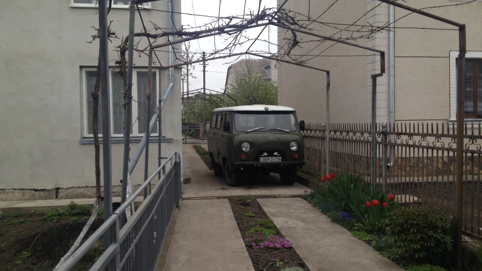 УАЗ 452 Танк на колесах 2