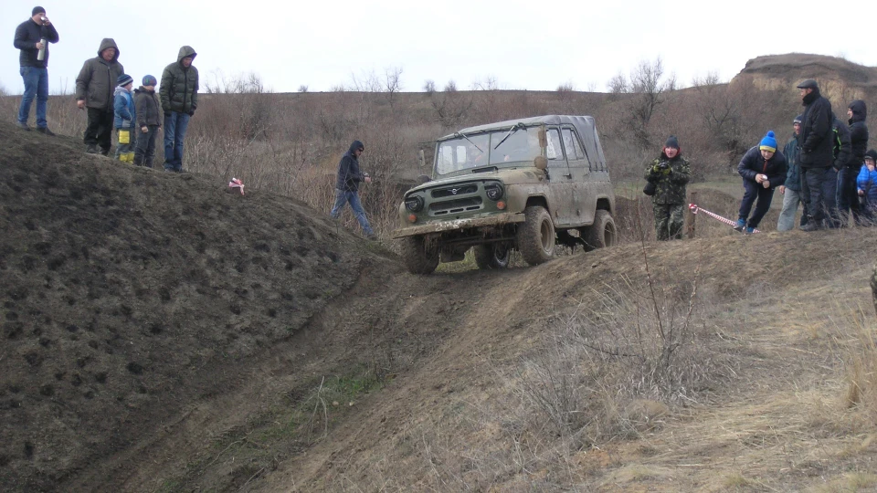 УАЗ 469 ведмідь 3