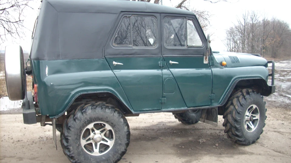 УАЗ 469 роботяга V-8 4,2л 5