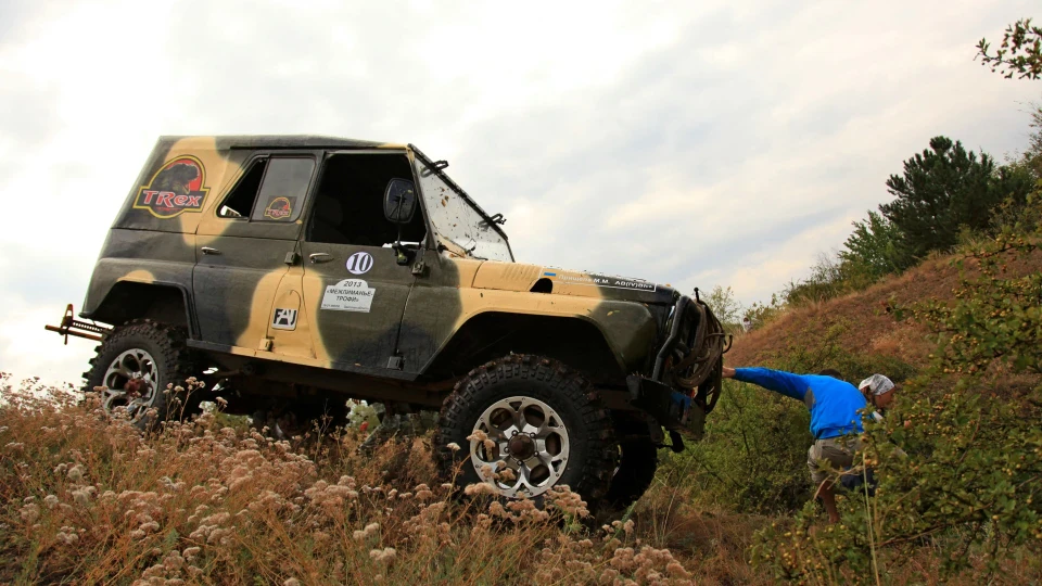 УАЗ 469 TRex 4