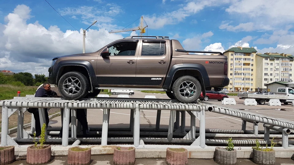Volkswagen Amarok Мальок))