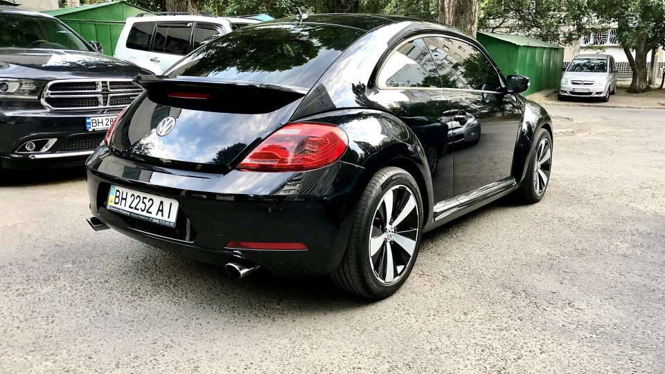 Volkswagen Beetle 2.0 Turbo 2