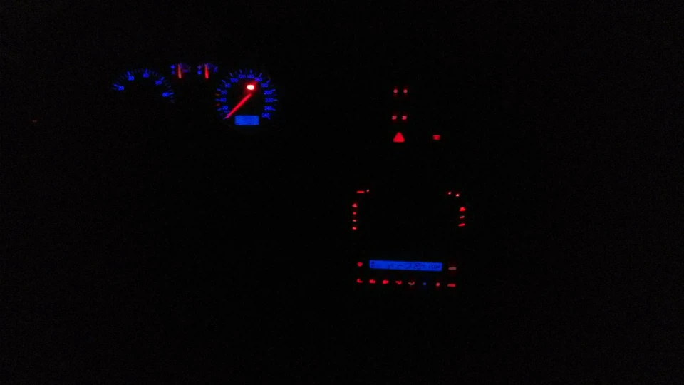 Volkswagen Bora 1,6 AKL 4