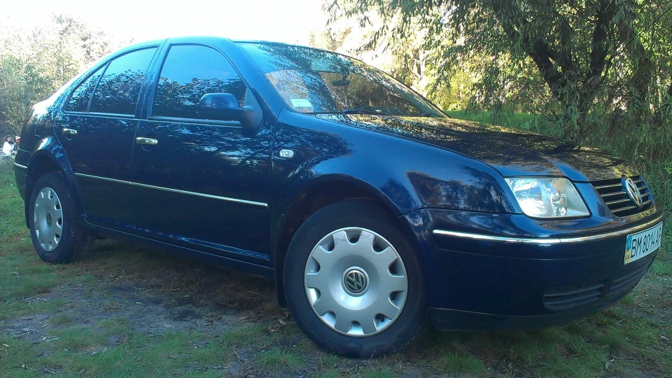 Volkswagen Bora 1.6 mk4 2