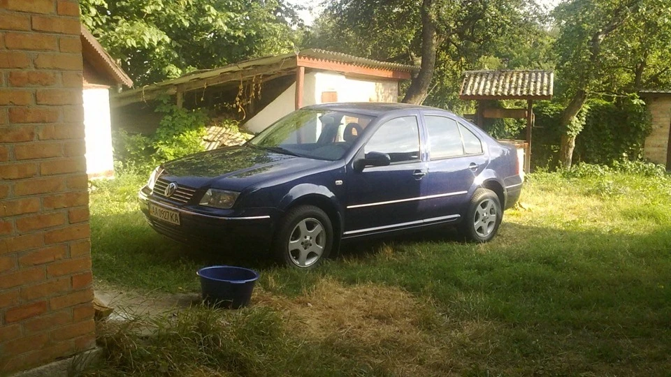 Volkswagen Bora 1.6 з відливом =) 2