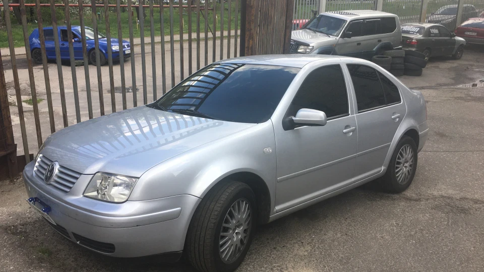Volkswagen Bora 1.8 Turbo AUM 5