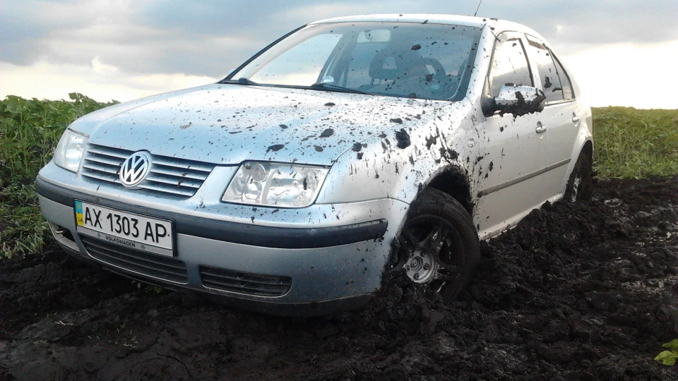 Volkswagen Bora Не турбо, але теж їде) 2