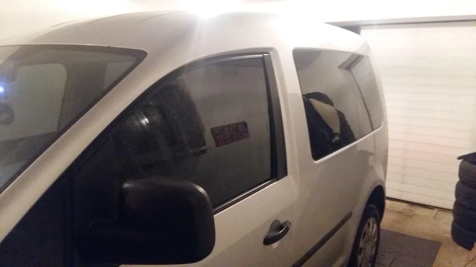 Volkswagen Caddy 1.6 TDI "BLACK" 4