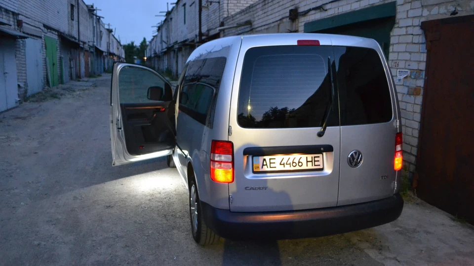 Volkswagen Caddy 1.6 tdi 2